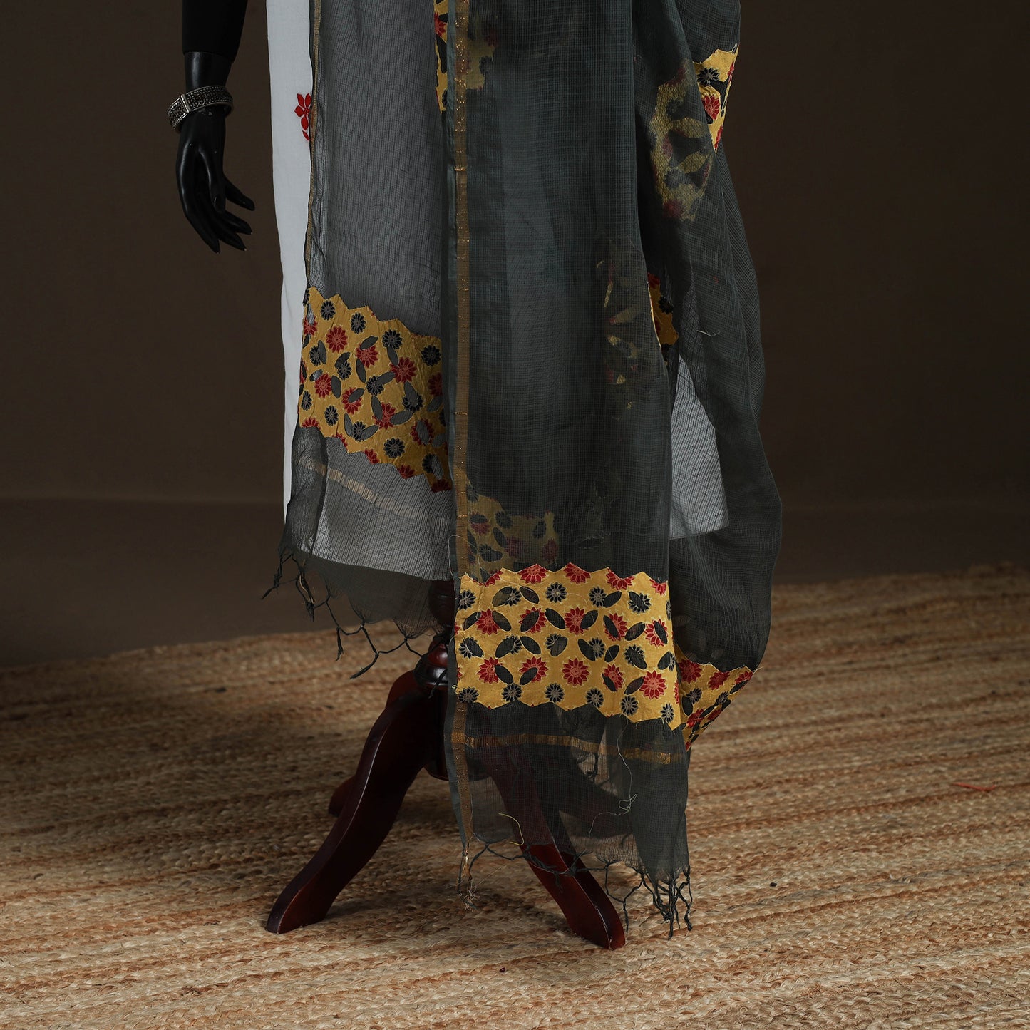 Kota Doria Cotton Barmer Applique Work Dupatta with Zari Border 02