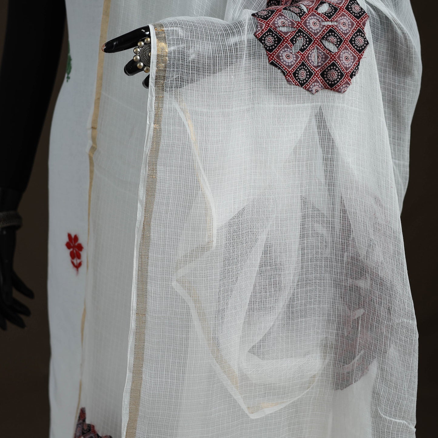 Kota Doria Cotton Barmer Applique Work Dupatta with Zari Border 01