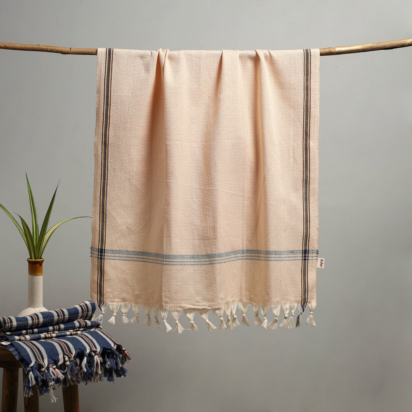 Handloom Fine Cotton Checks Bath Towel 49