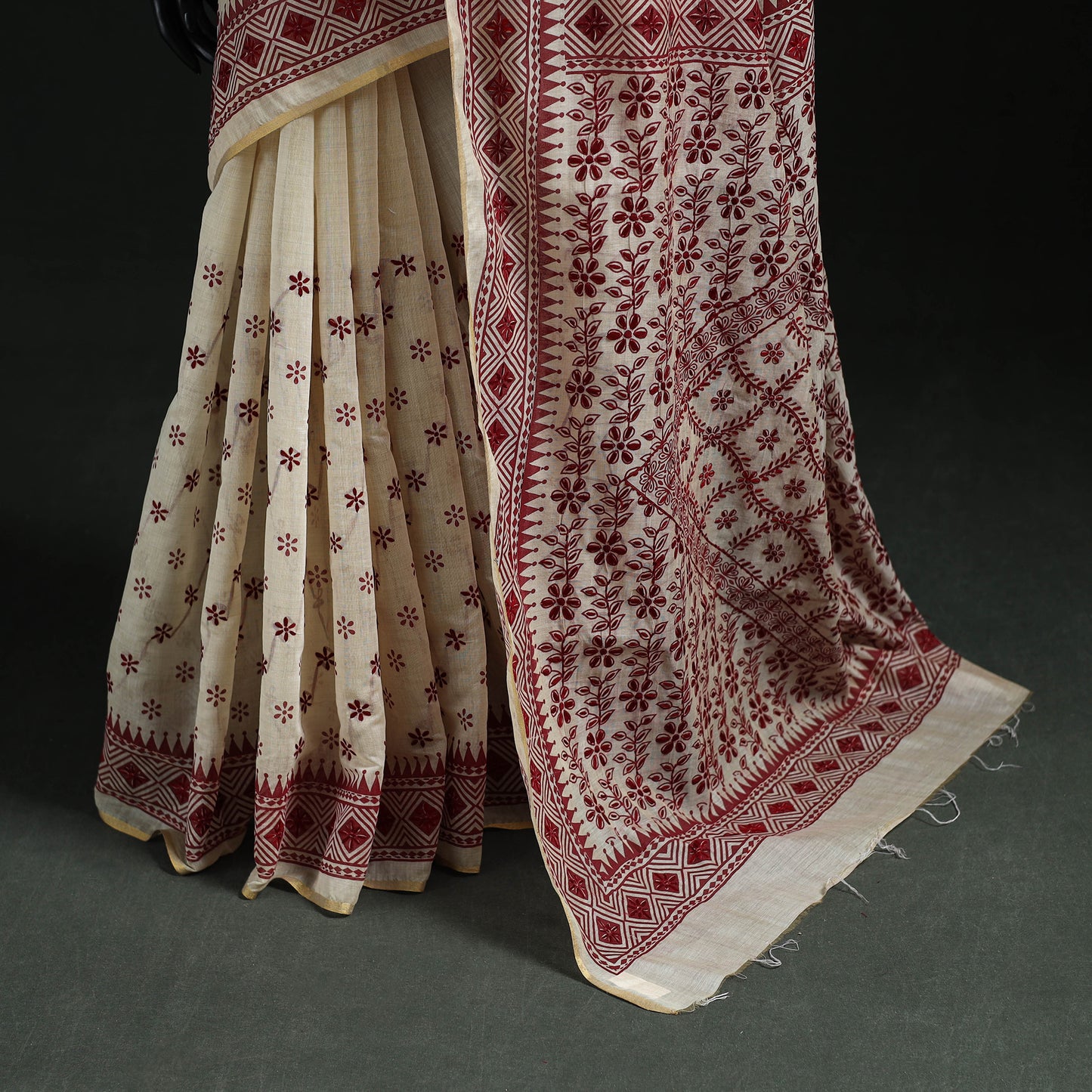 White - Bengal Kantha Hand Embroidery Silk Cotton Chapa Work Saree 111