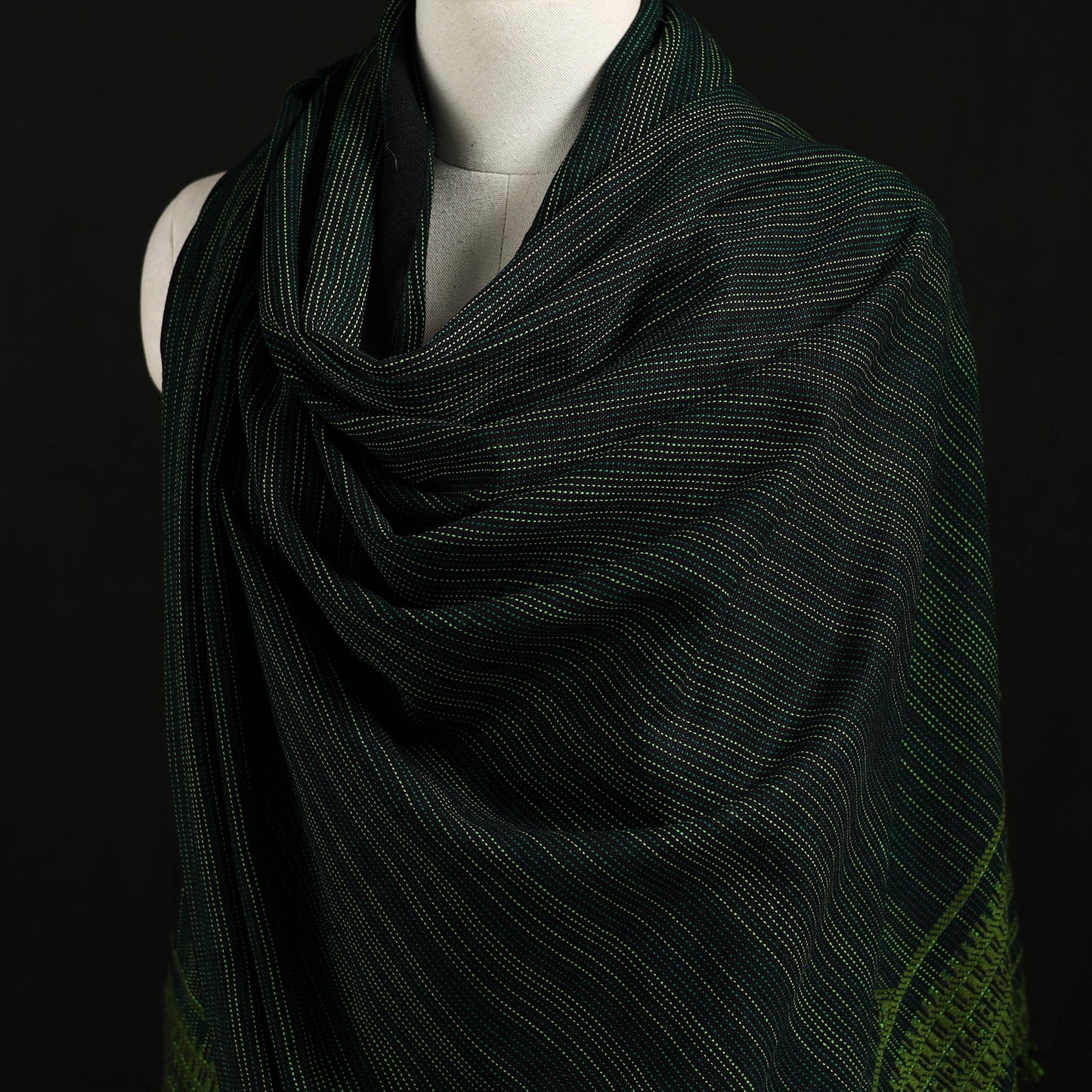 Kutch Bhujodi Handwoven Acrylic Wool Shawl 01
