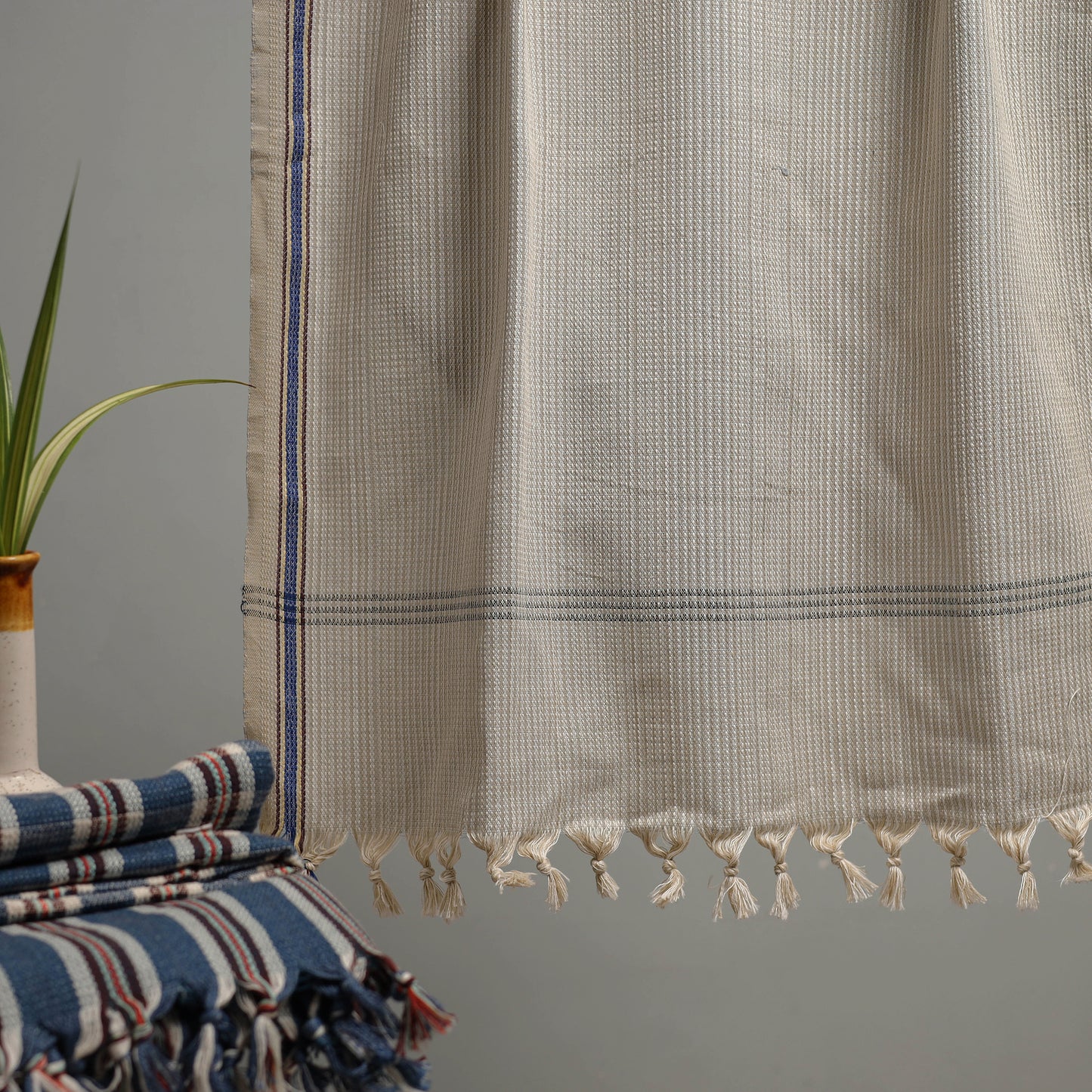 Handloom Fine Cotton Checks Bath Towel 58