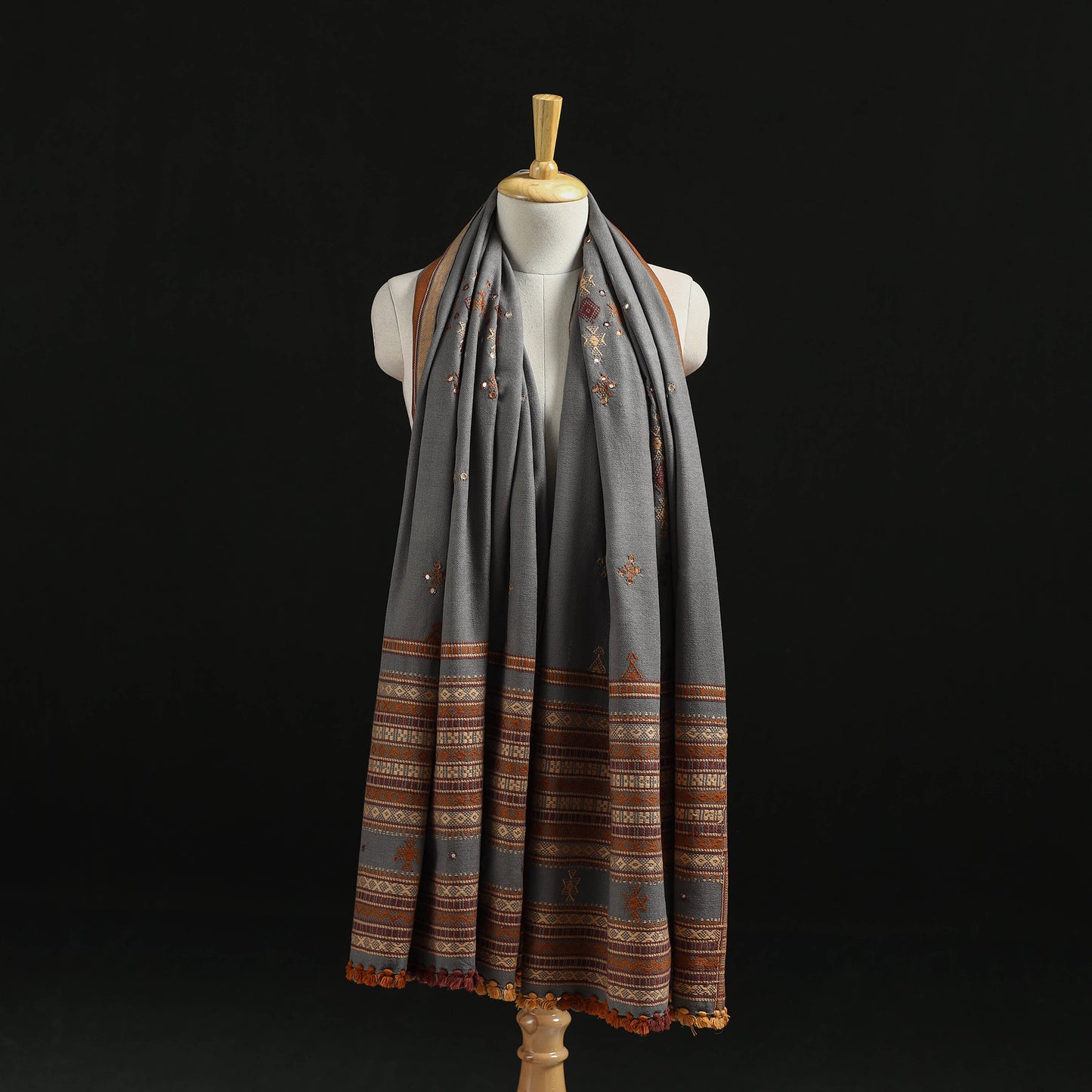 Kutch Handwoven Mirror Work Chomuk Buta Acrylic Wool Shawl 06