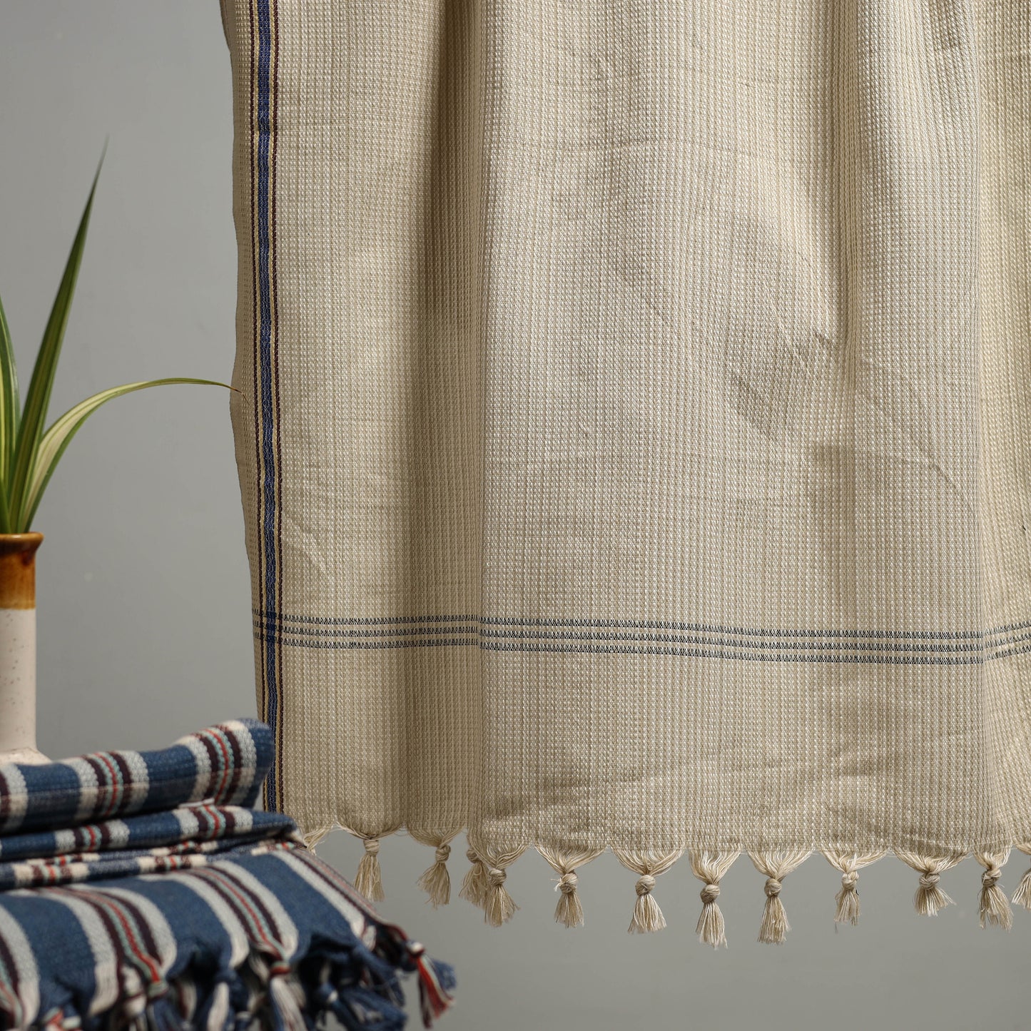 Handloom Fine Cotton Checks Bath Towel 56