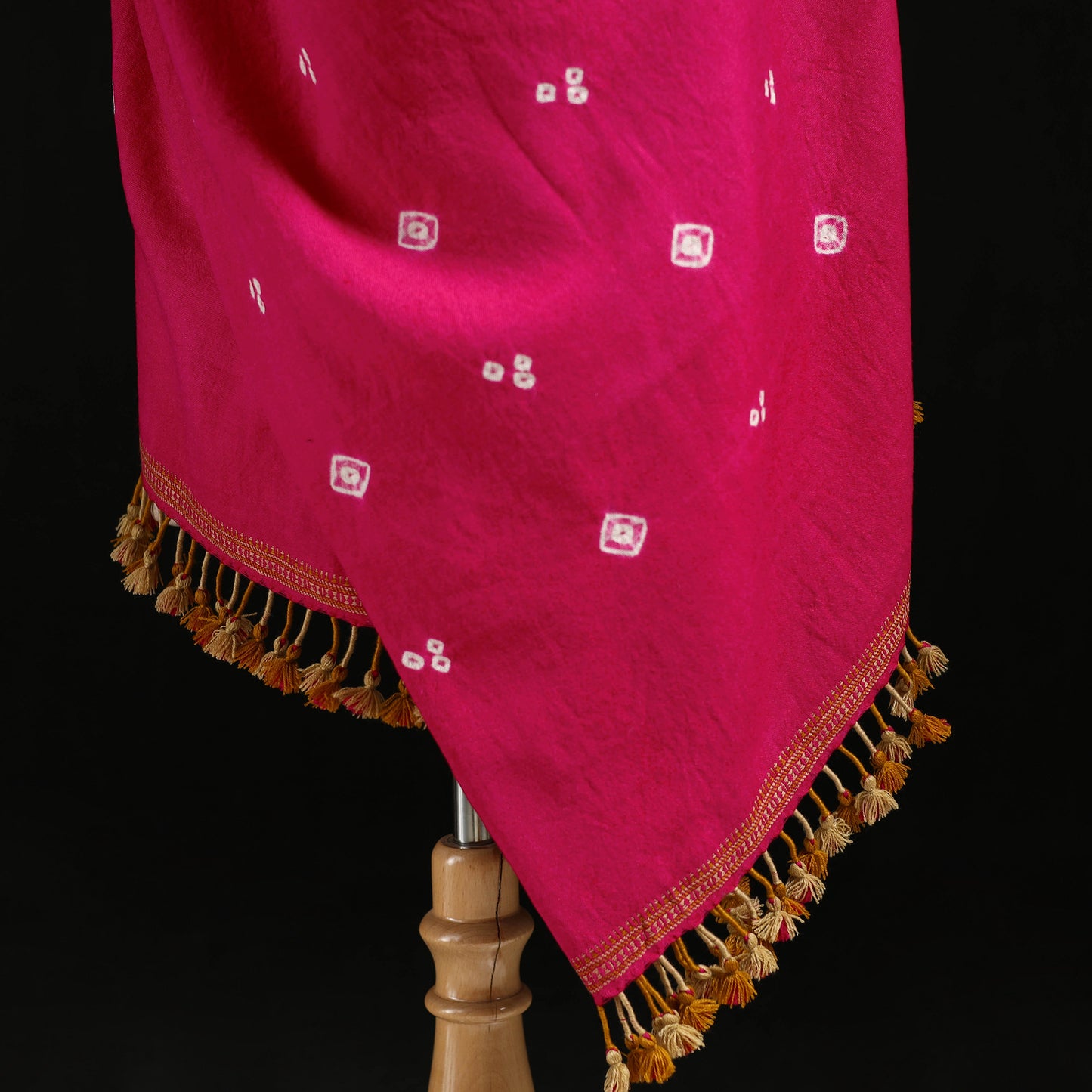 Kutch Handwoven Bandhani Merino Wool Shawl 25