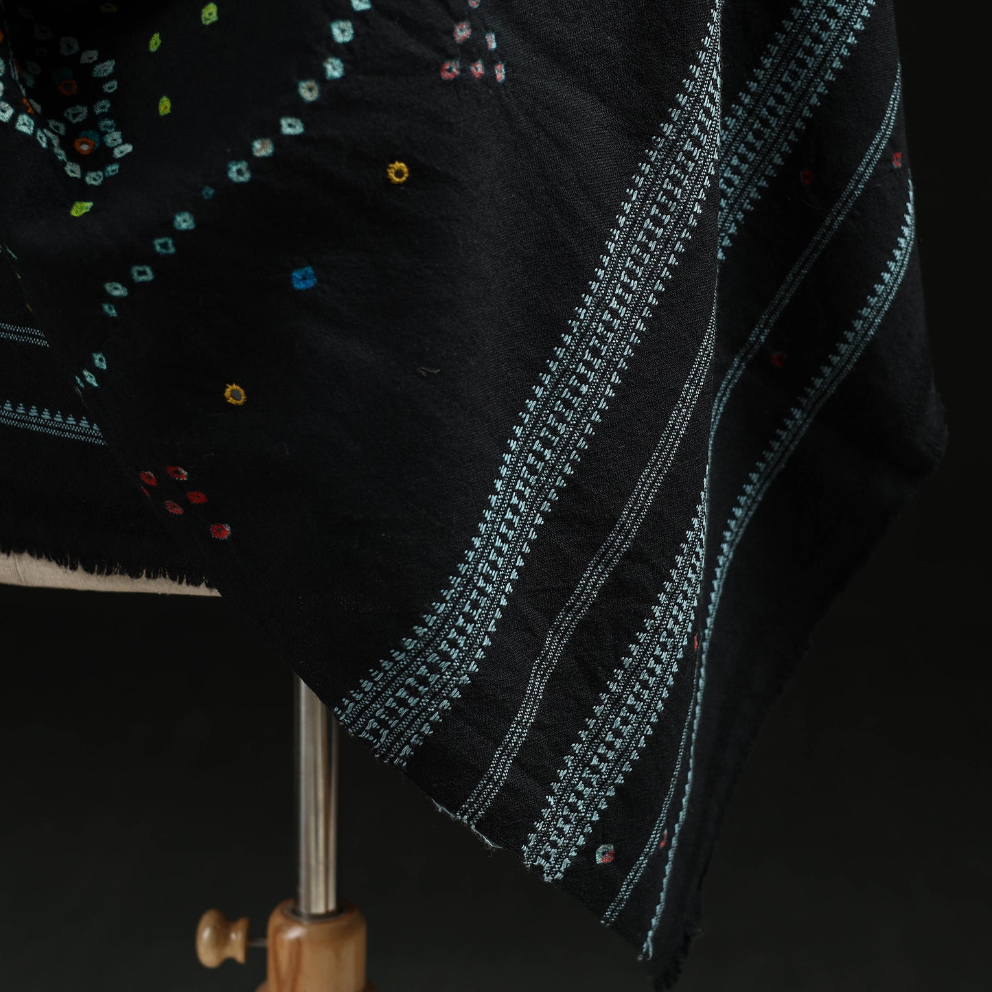 Kutch Handwoven Mirror Work Bandhani Tie-Dye Bagida Merino Wool Shawl 20