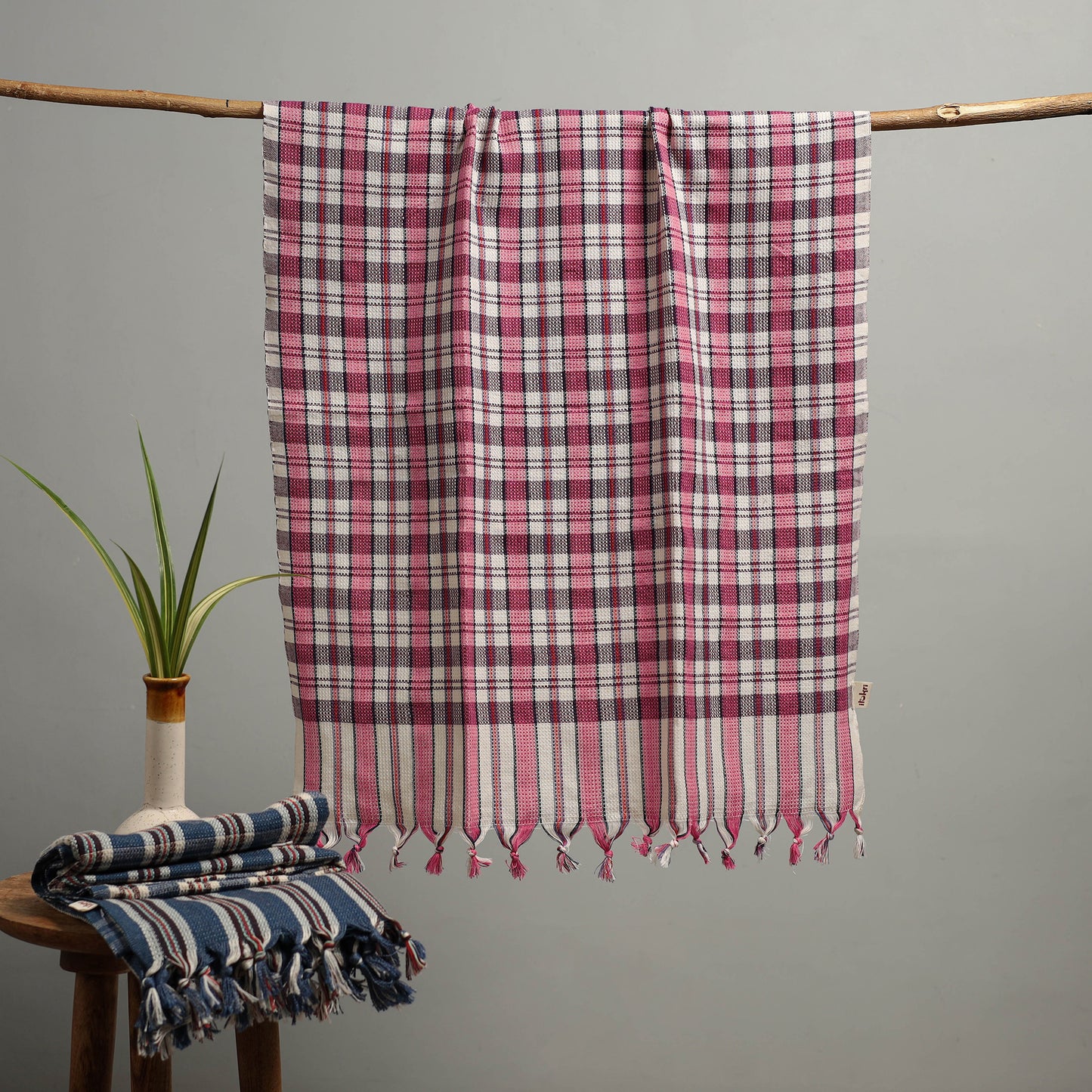 Handloom Fine Cotton Checks Bath Towel 95
