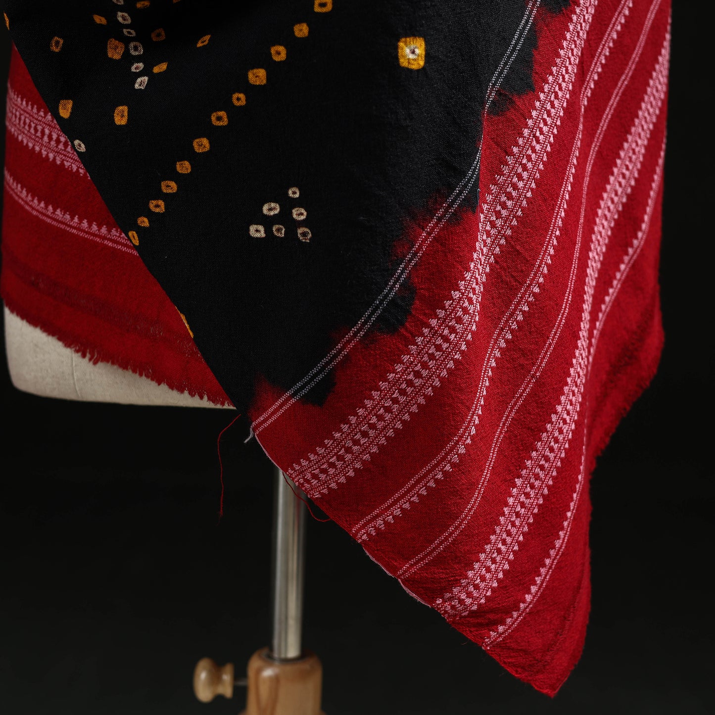 Kutch Handwoven Bandhani Tie-Dye Merino Wool Shawl 33