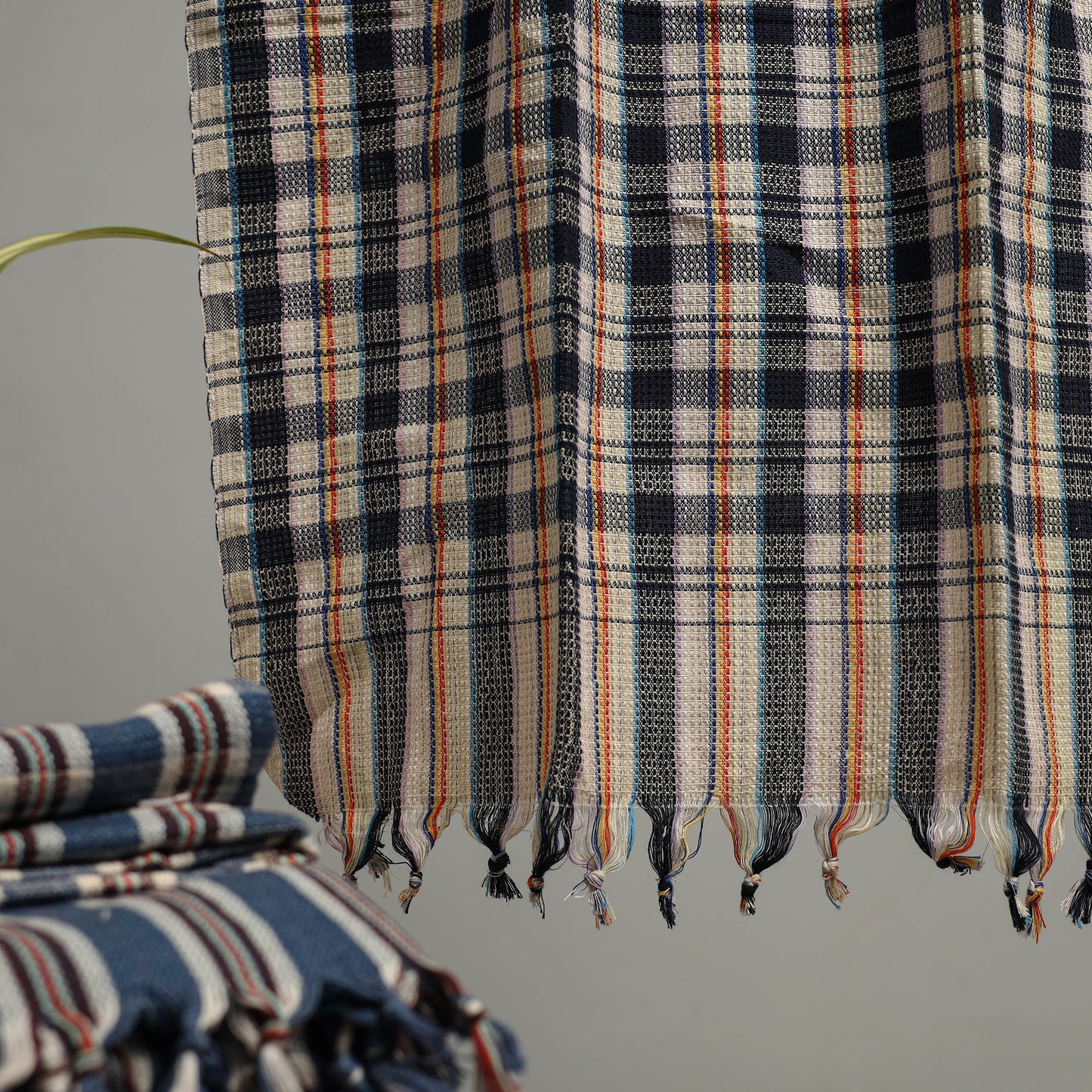 Handloom Fine Cotton Checks Bath Towel 102