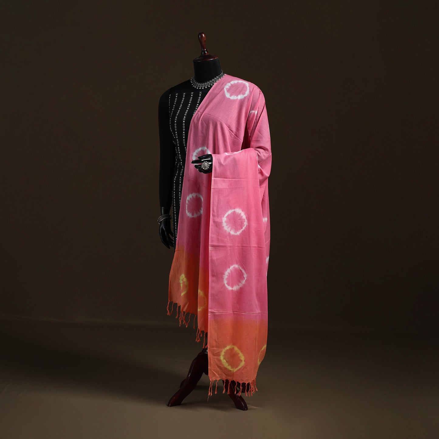 Shibori Tie-Dye Cotton Dupatta with Tassels 02