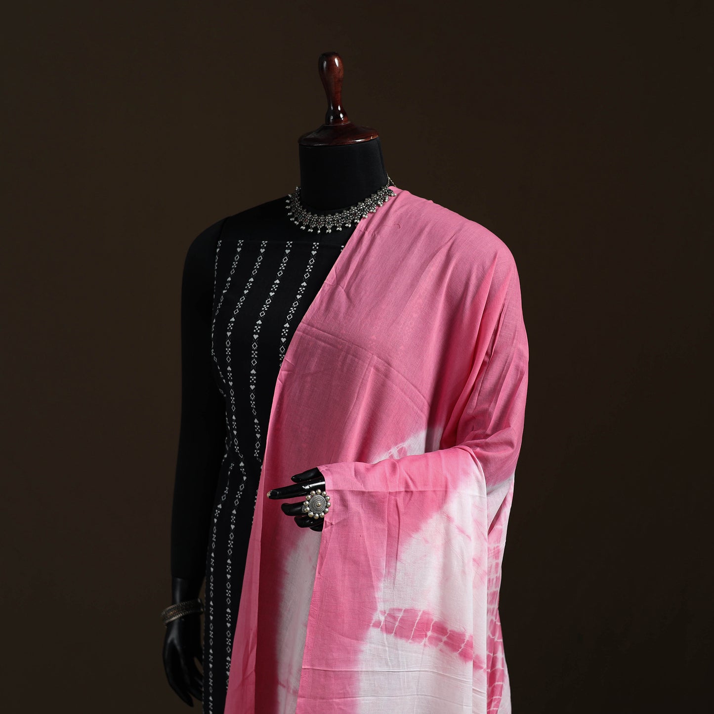 Shibori Tie-Dye Cotton Dupatta with Tassels 06