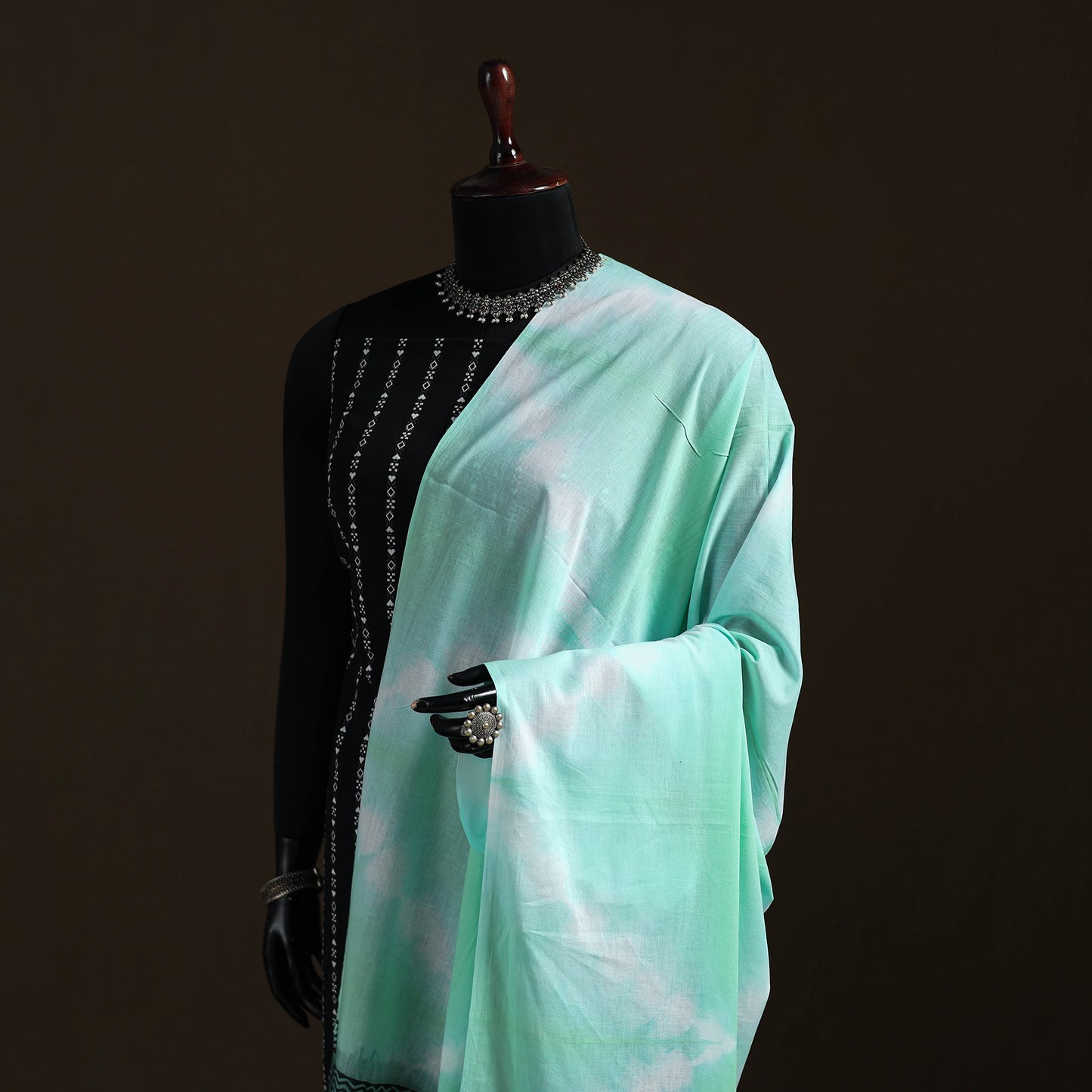 Shibori Tie-Dye Cotton Dupatta with Tassels 19
