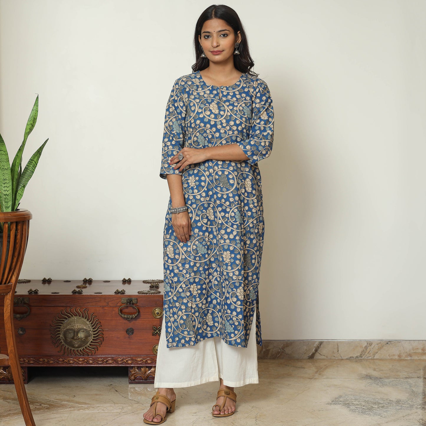 Buy Kalamkari Printed Cotton Straight Kurta 14 Online at iTokri.com