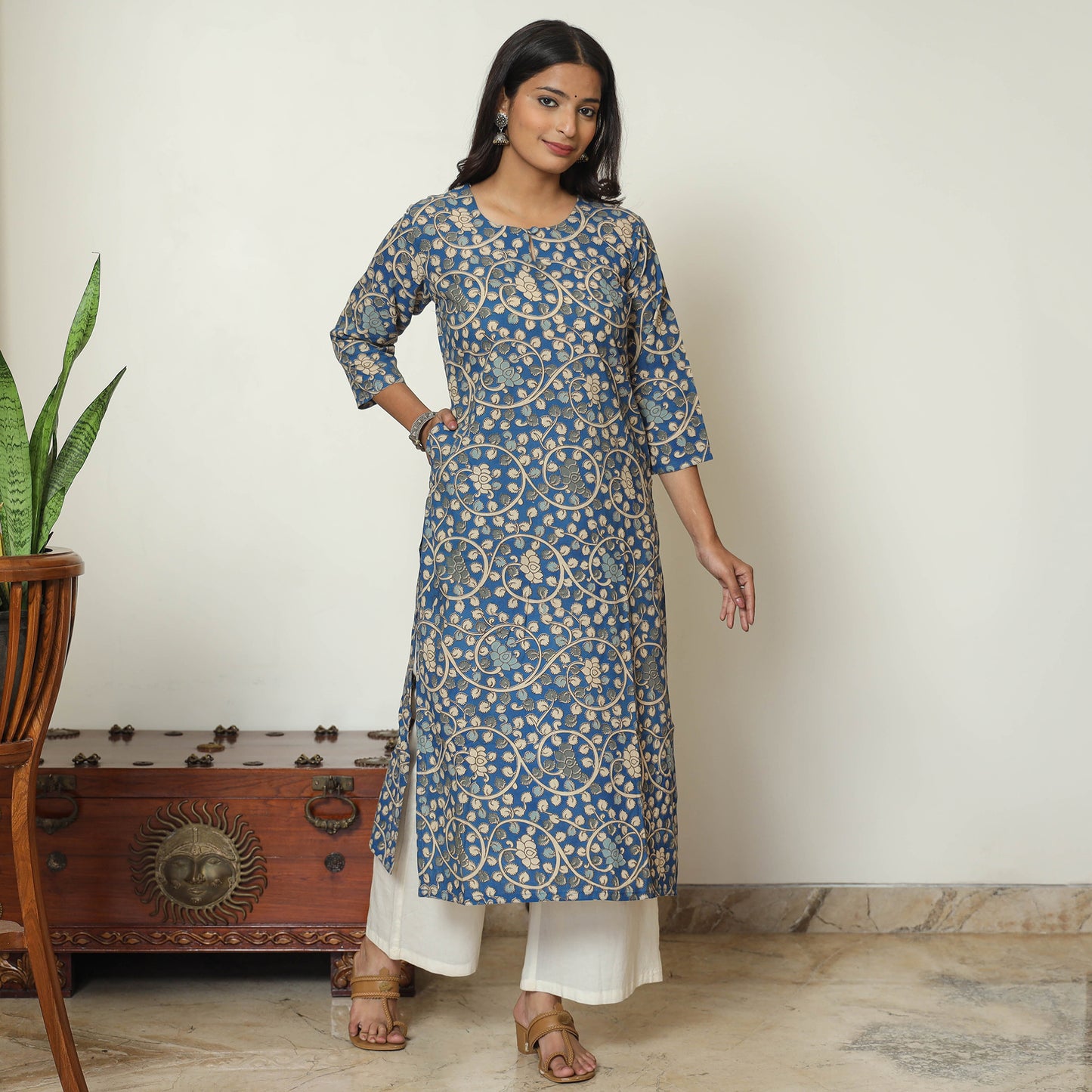 Buy Kalamkari Printed Cotton Straight Kurta 14 Online at iTokri.com
