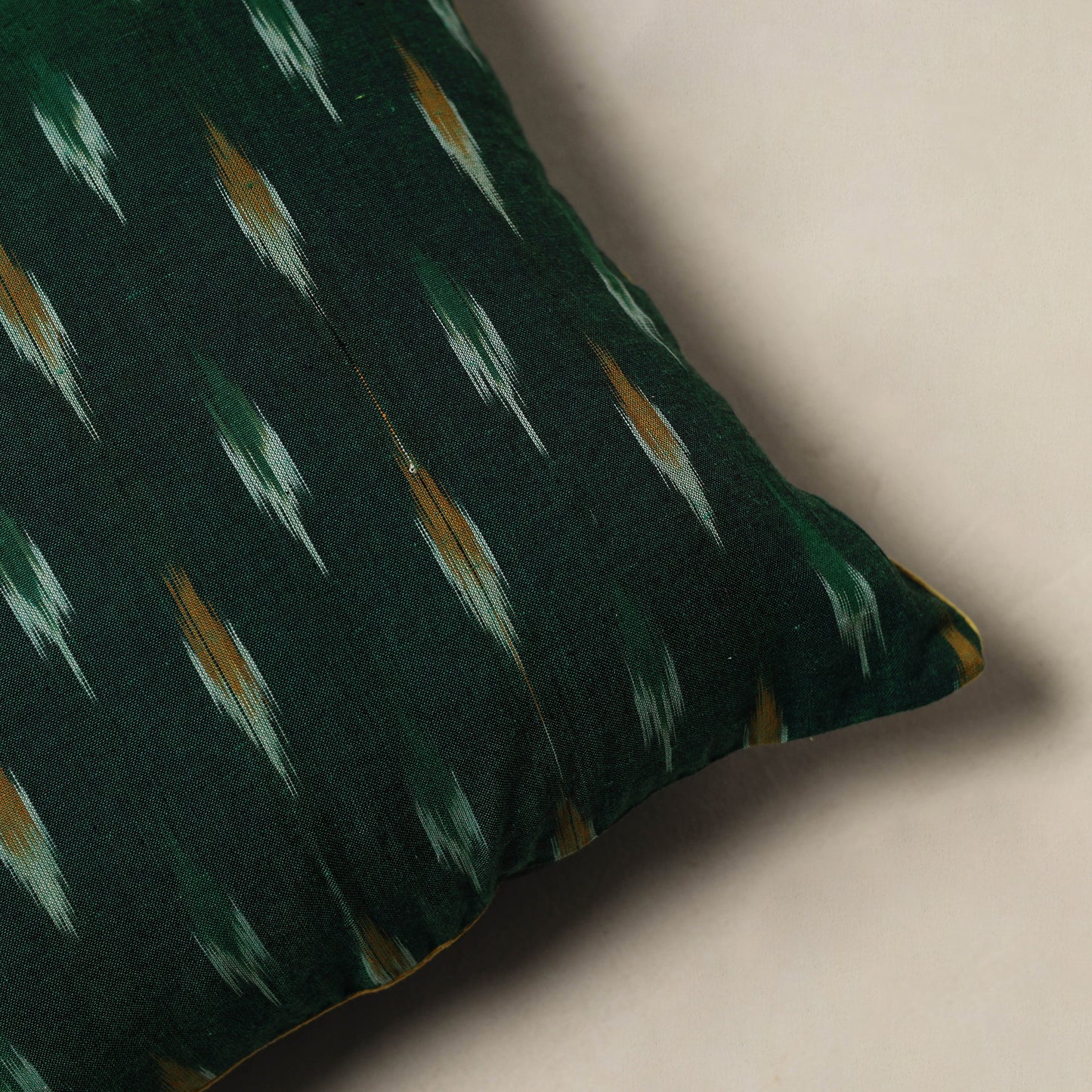 Pochampally Ikat Weave Cushion Cover (16 x 16 in) 09