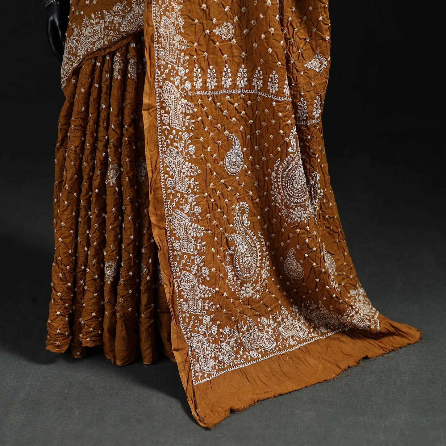 Kutch Bandhani Tie-Dye Cotton Saree 03