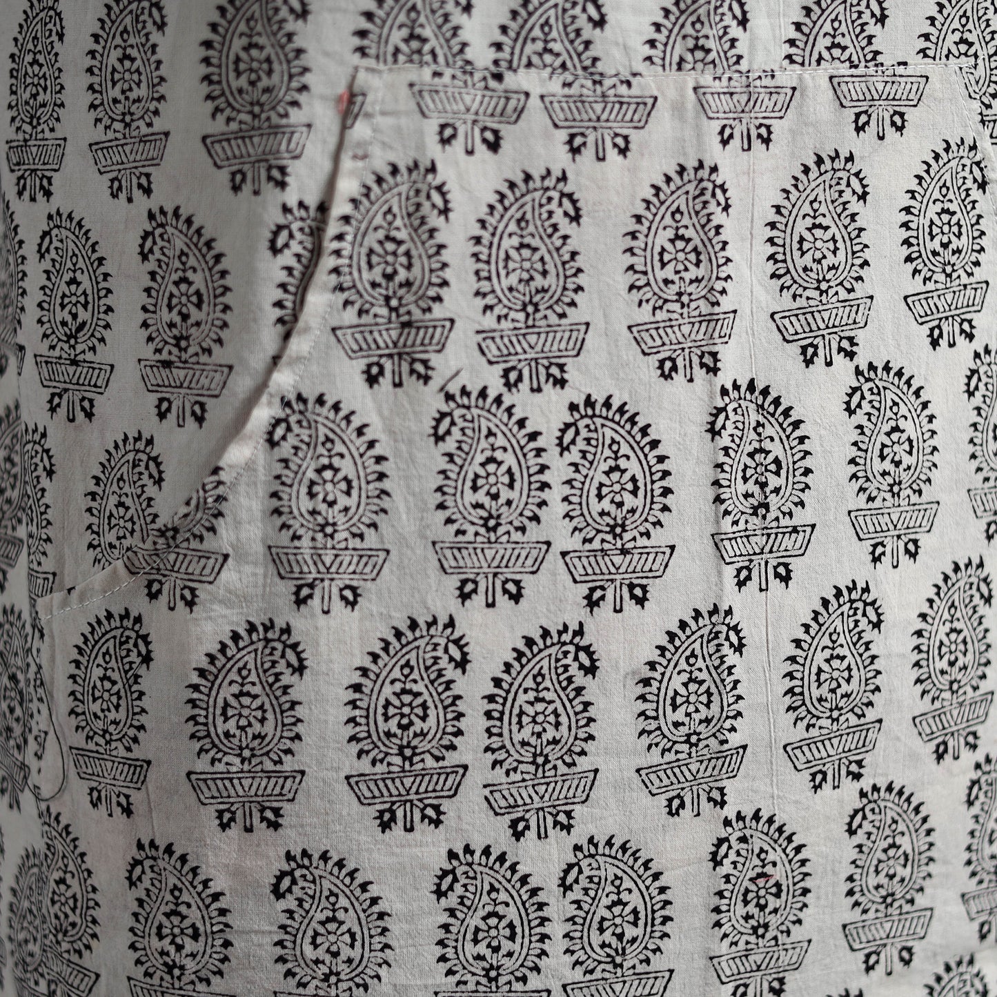 Bagh Hand Block Print Cotton Apron with Pocket 12