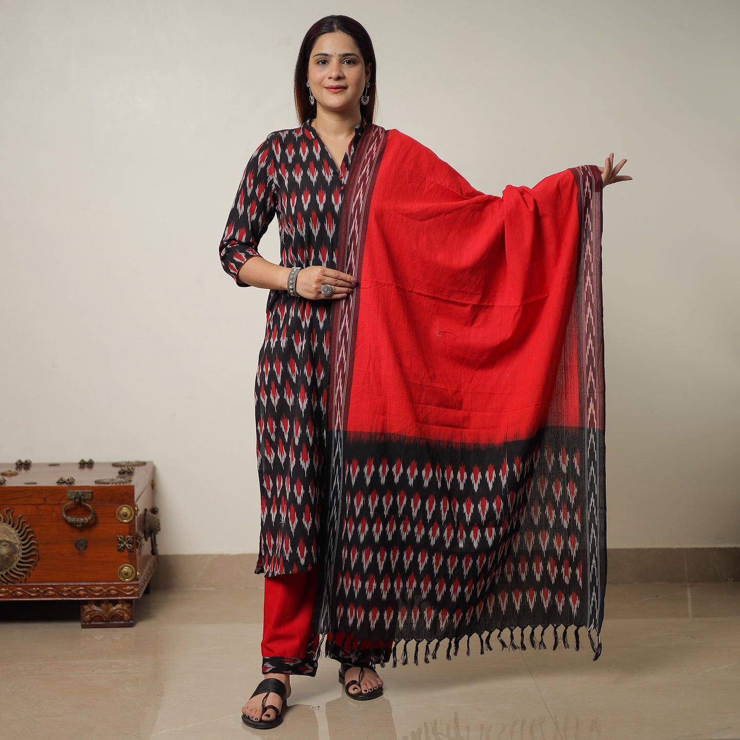 Buy Pochampally Ikat Weave Cotton Kurta with Palazzo & Dupatta Set 01 Online l iTokri.com