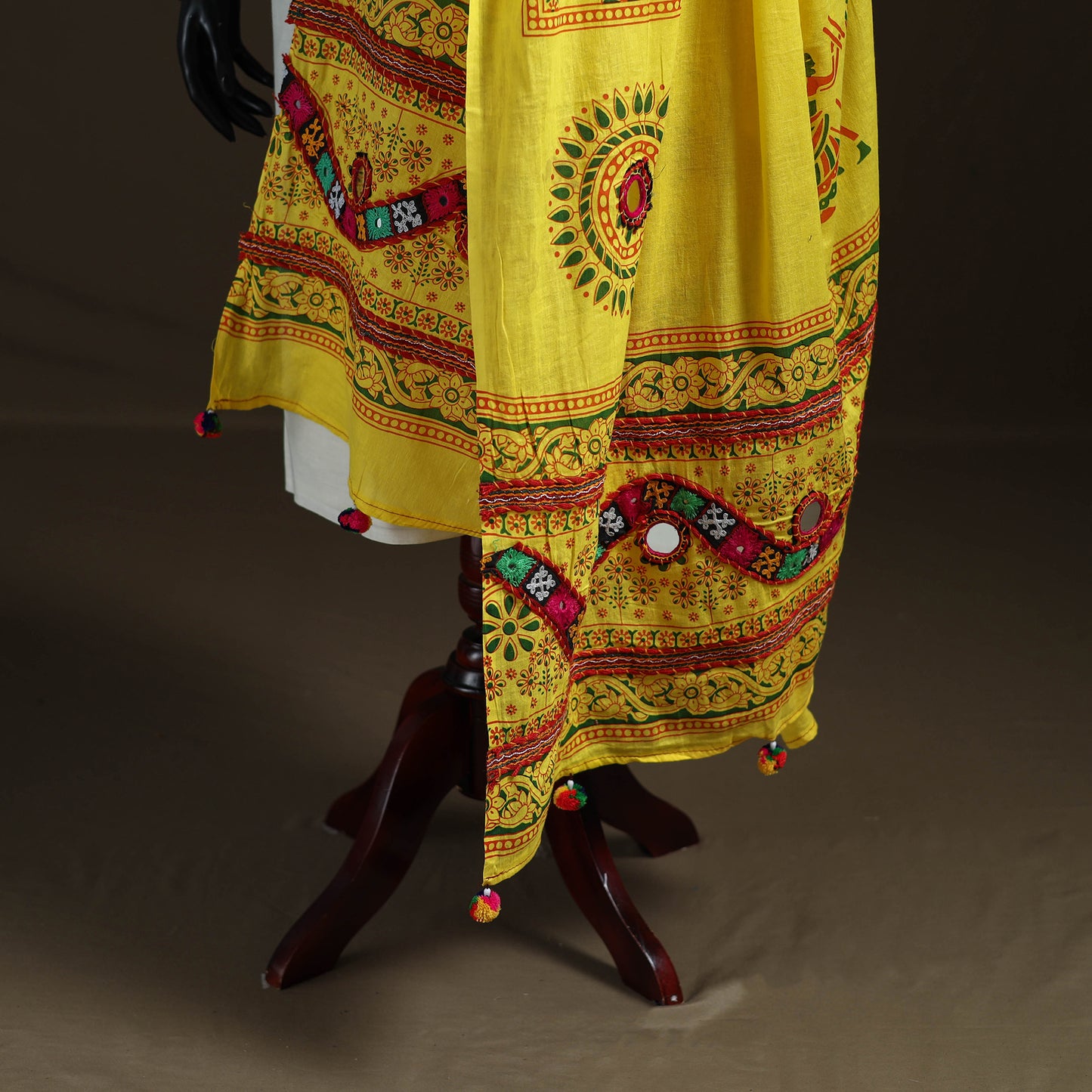 Kutch Hand Embroidered Mirror Work Printed Cotton Dupatta 02