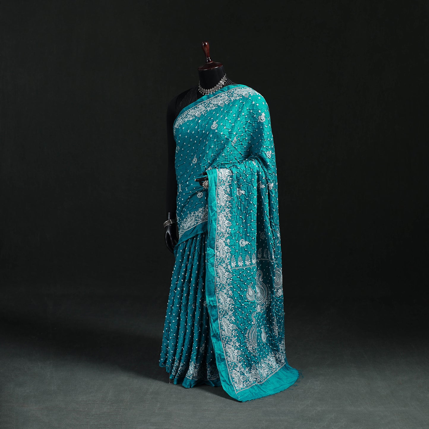 Kutch Bandhani Tie-Dye Cotton Saree 08
