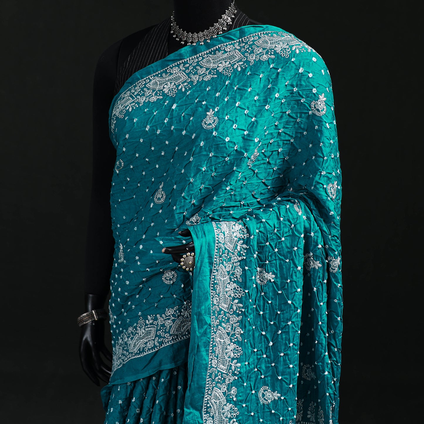 Kutch Bandhani Tie-Dye Cotton Saree 08