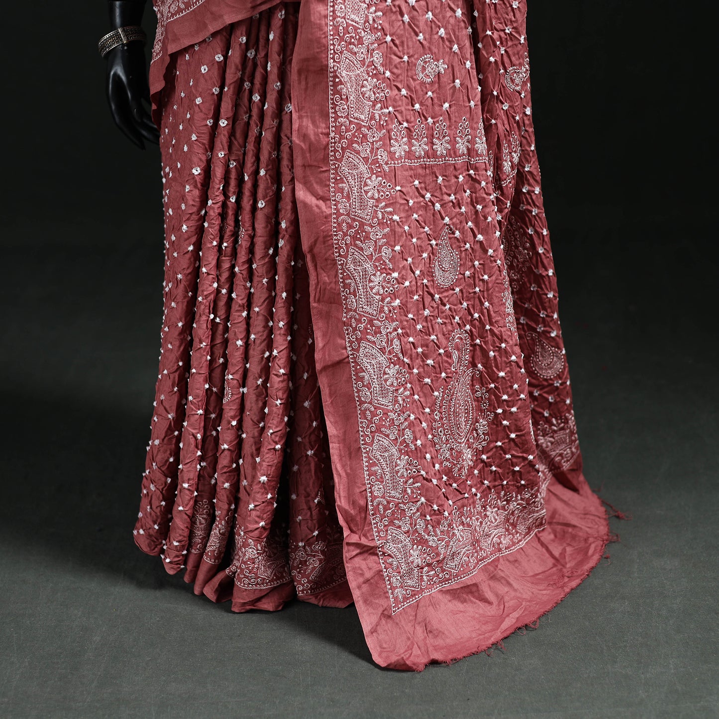 Kutch Bandhani Tie-Dye Cotton Saree 12