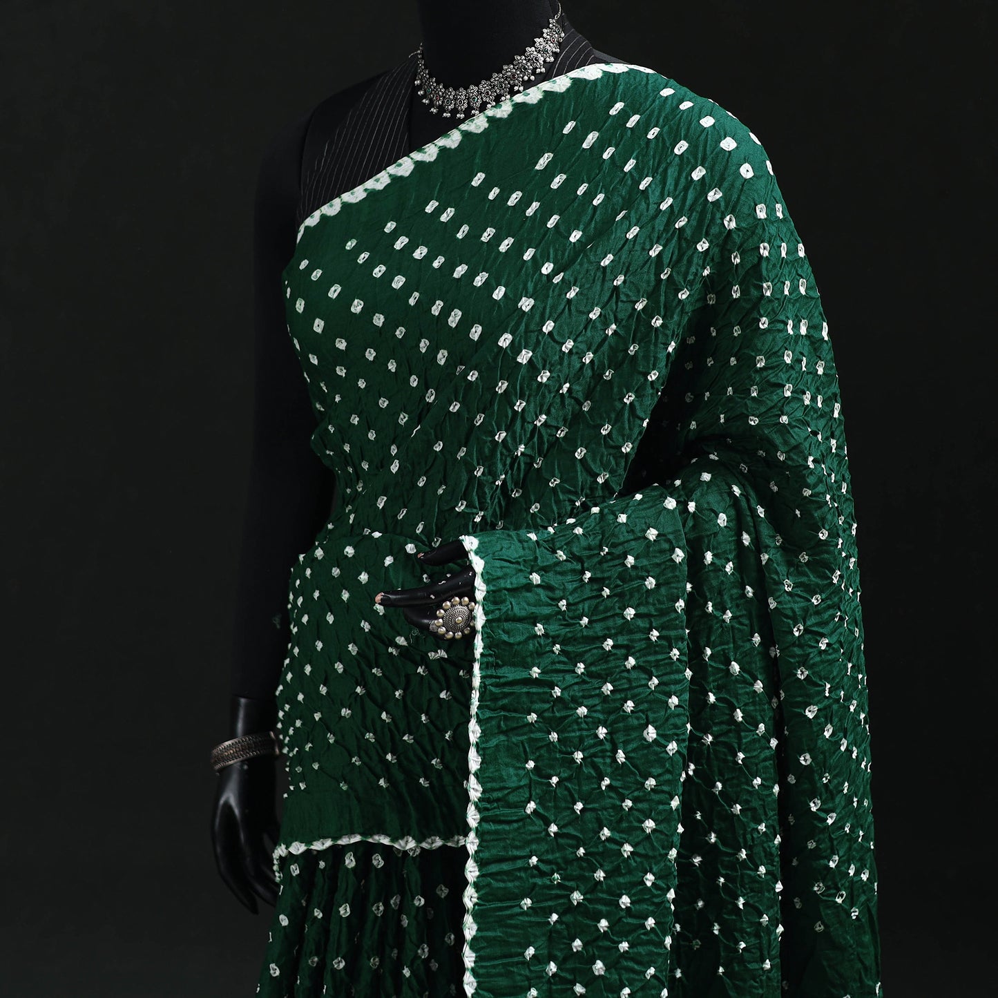 Kutch Bandhani Tie-Dye Cotton Saree 28