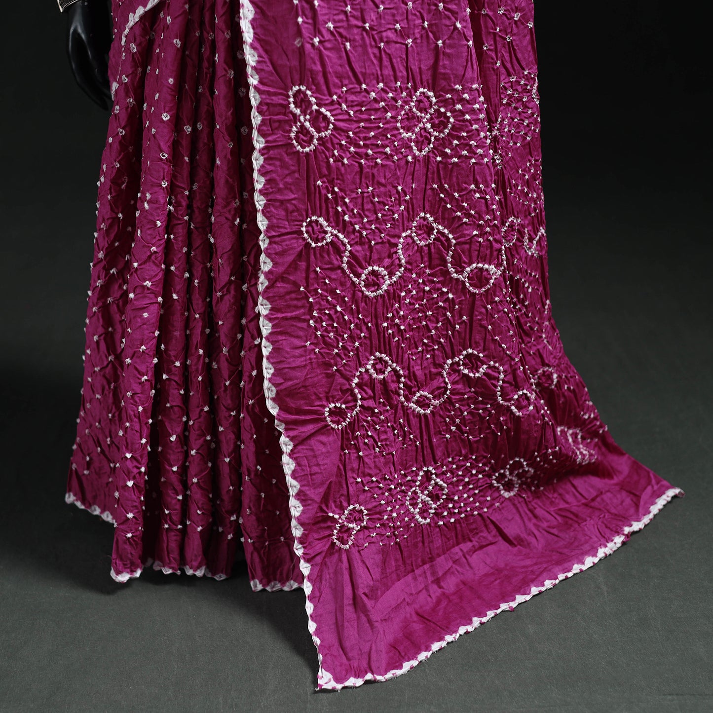 Kutch Bandhani Tie-Dye Cotton Saree 30