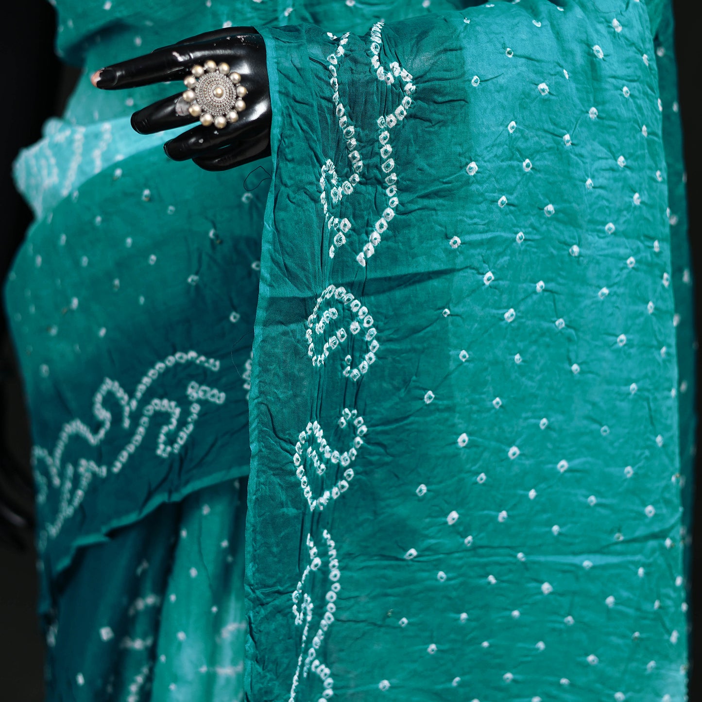 Kutch Bandhani Tie-Dye Cotton Saree 13