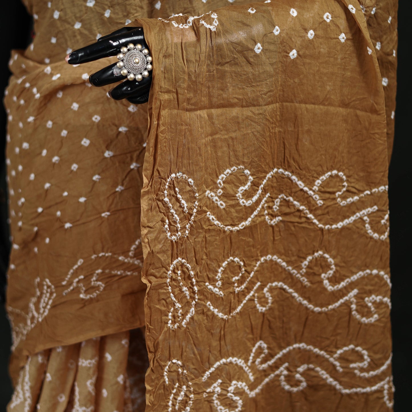Kutch Bandhani Tie-Dye Cotton Saree 15