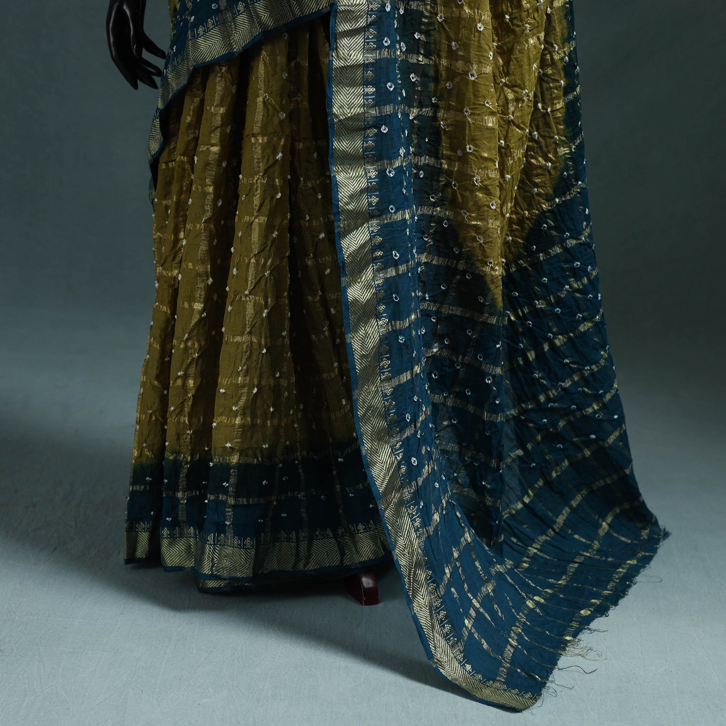 Kutch Tie-Dye Bandhani Cotton Saree with Blouse Piece 04