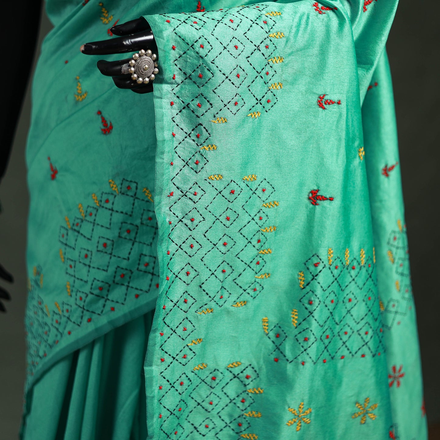 Green - Bengal Nakshi Kantha Hand Embroidered Silk Saree 25