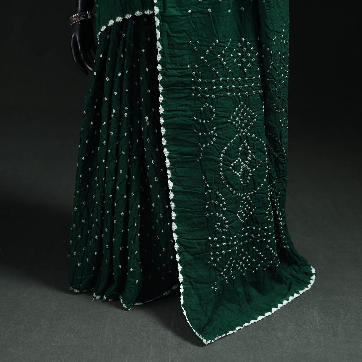 Kutch Bandhani Tie-Dye Cotton Saree 42
