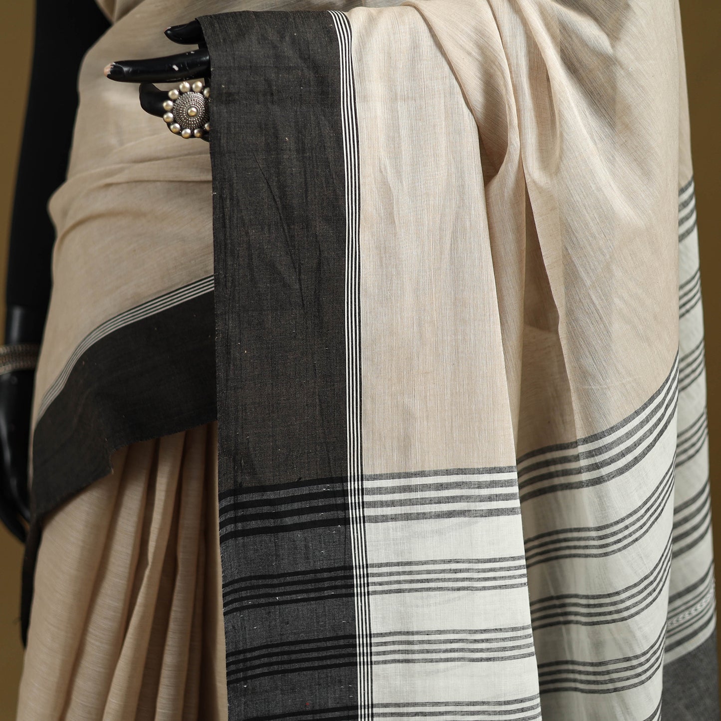 Bengal Handwoven Cotton Begumpuri Saree 21