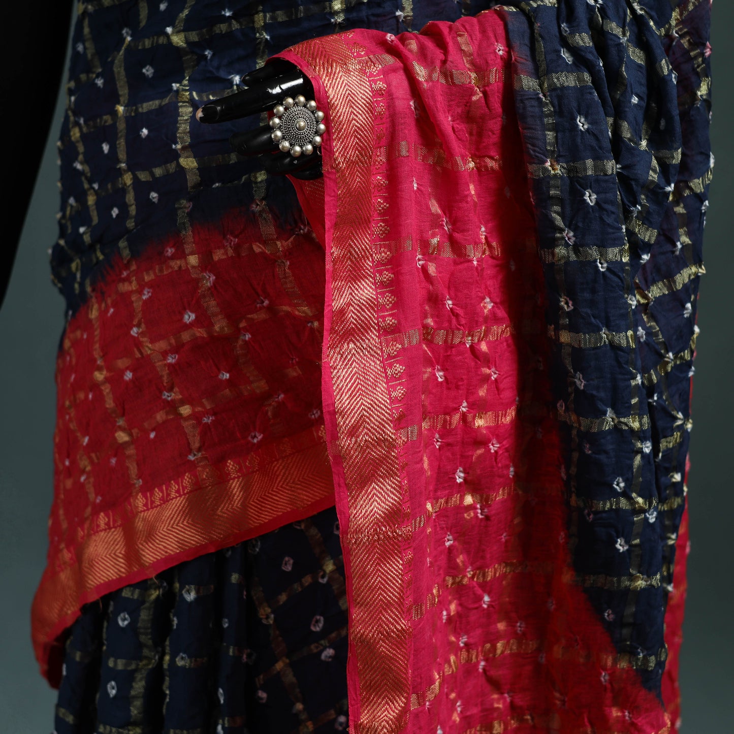 Kutch Tie-Dye Bandhani Cotton Saree with Blouse Piece 09