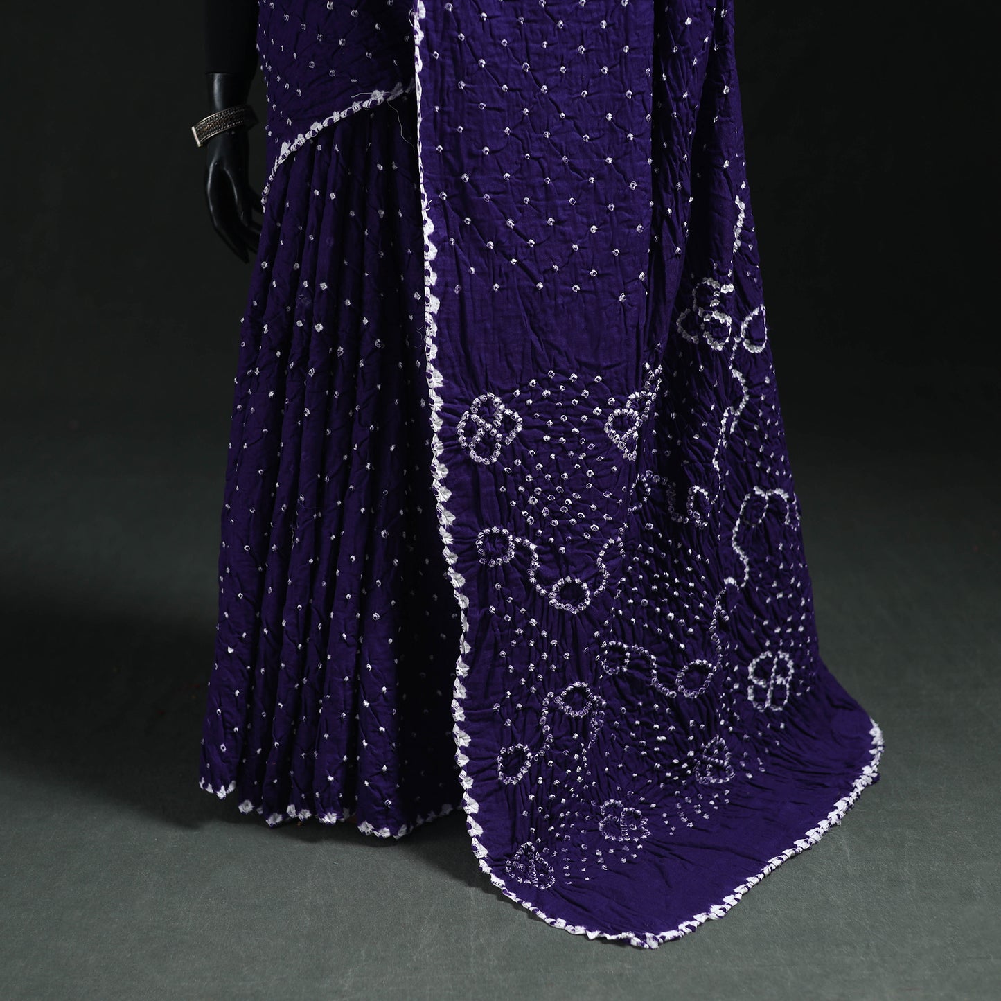 Kutch Bandhani Tie-Dye Cotton Saree 43