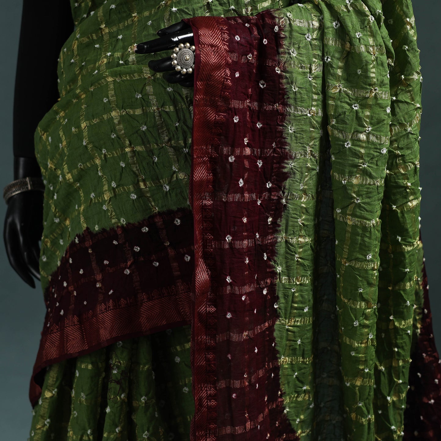 Kutch Tie-Dye Bandhani Cotton Saree with Blouse Piece 10