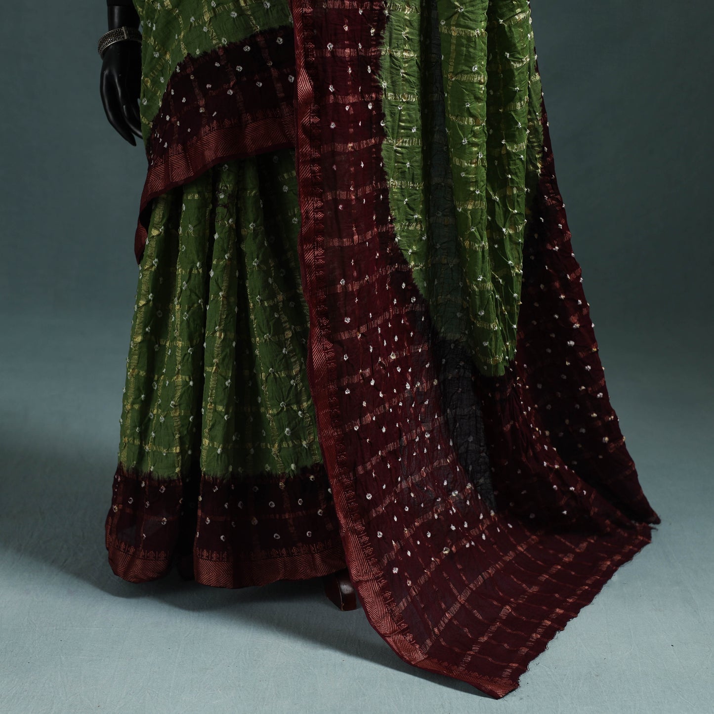 Kutch Tie-Dye Bandhani Cotton Saree with Blouse Piece 10