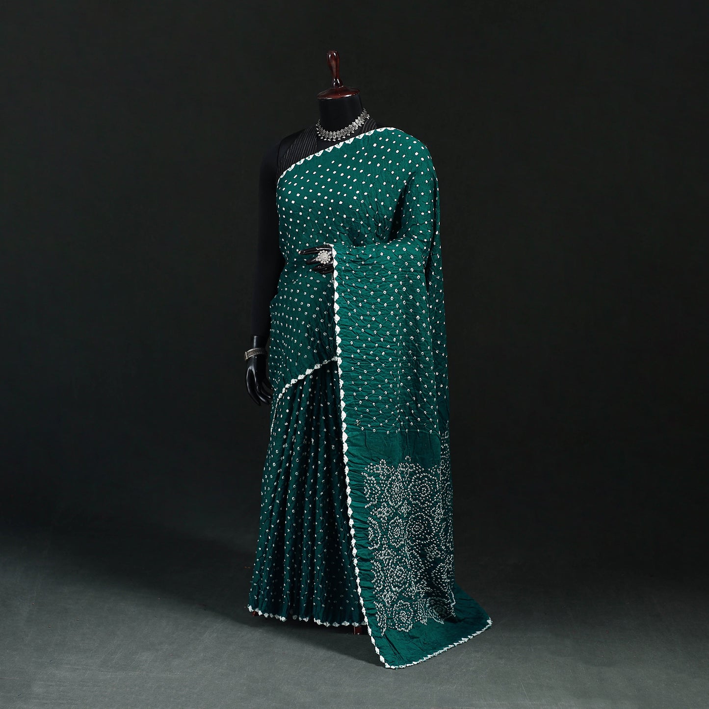 Kutch Bandhani Tie-Dye Cotton Saree 23