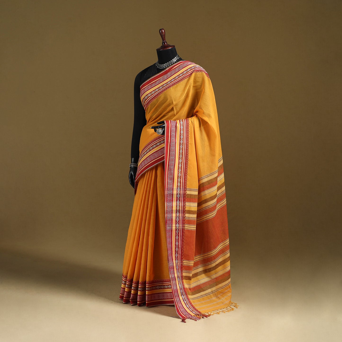 Bengal Handwoven Cotton Begumpuri Saree 27