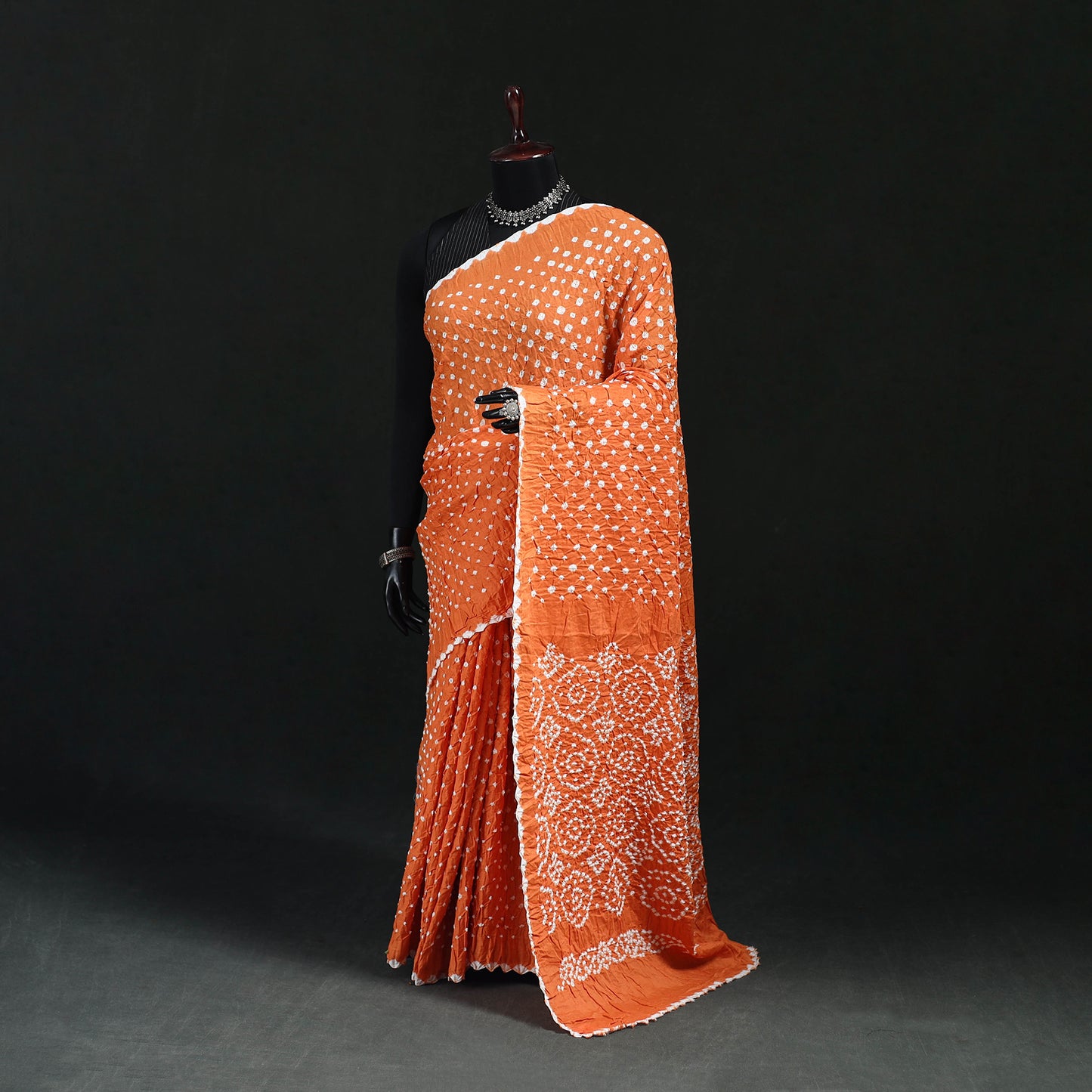 Kutch Bandhani Tie-Dye Cotton Saree 28