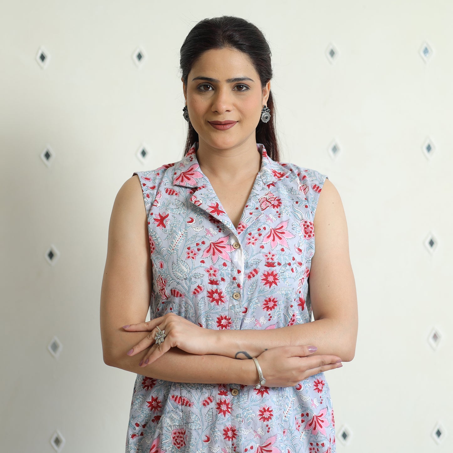 Buy Sanganeri Block Printed Cotton Collared Neck Buttoned Down Dress Online at iTokri.com