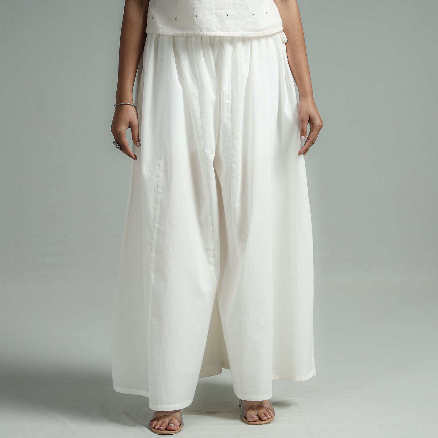 plain palazzo