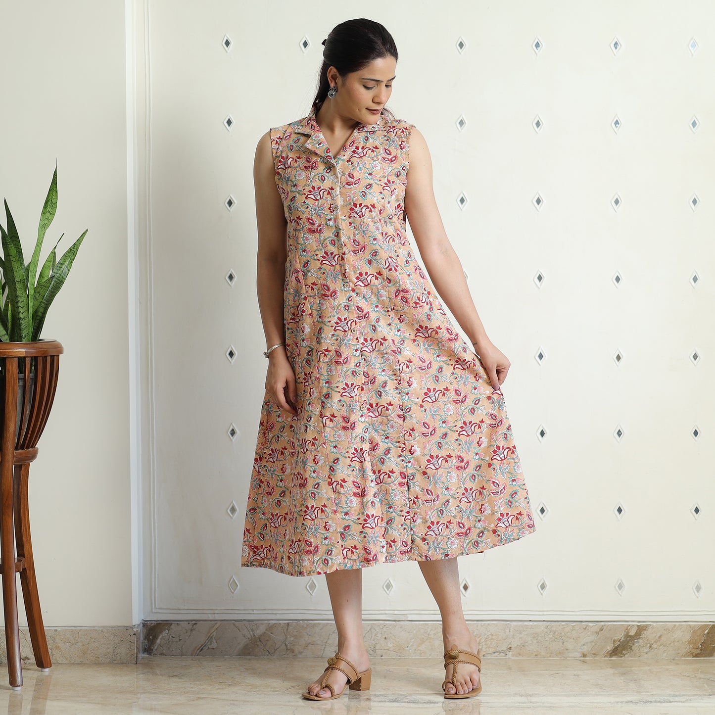 Buy Sanganeri Block Printed Cotton Collared Neck Buttoned Down Dress Online at iTokri.com