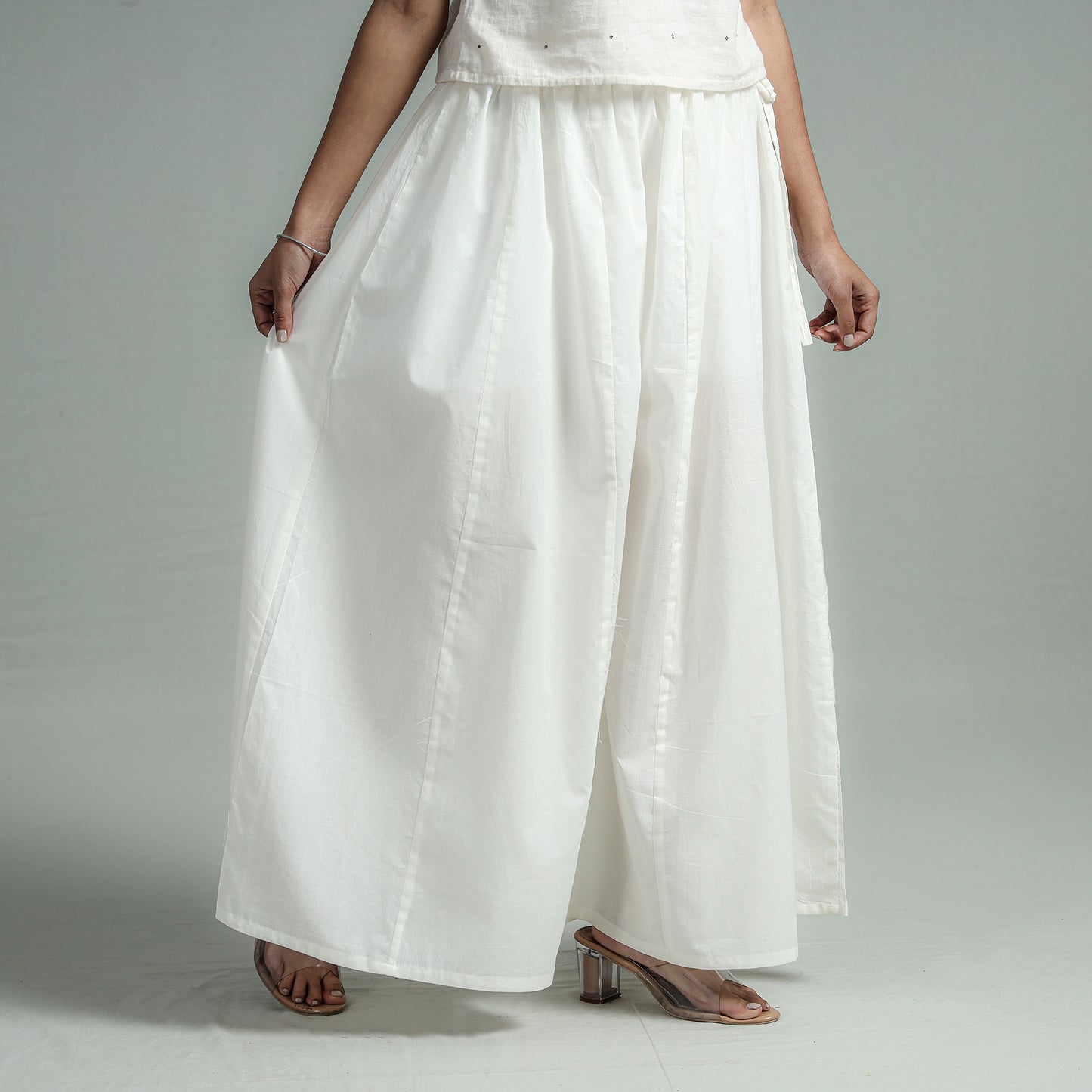 plain palazzo