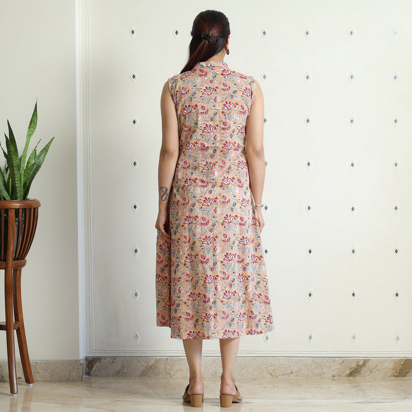 Buy Sanganeri Block Printed Cotton Collared Neck Buttoned Down Dress Online at iTokri.com