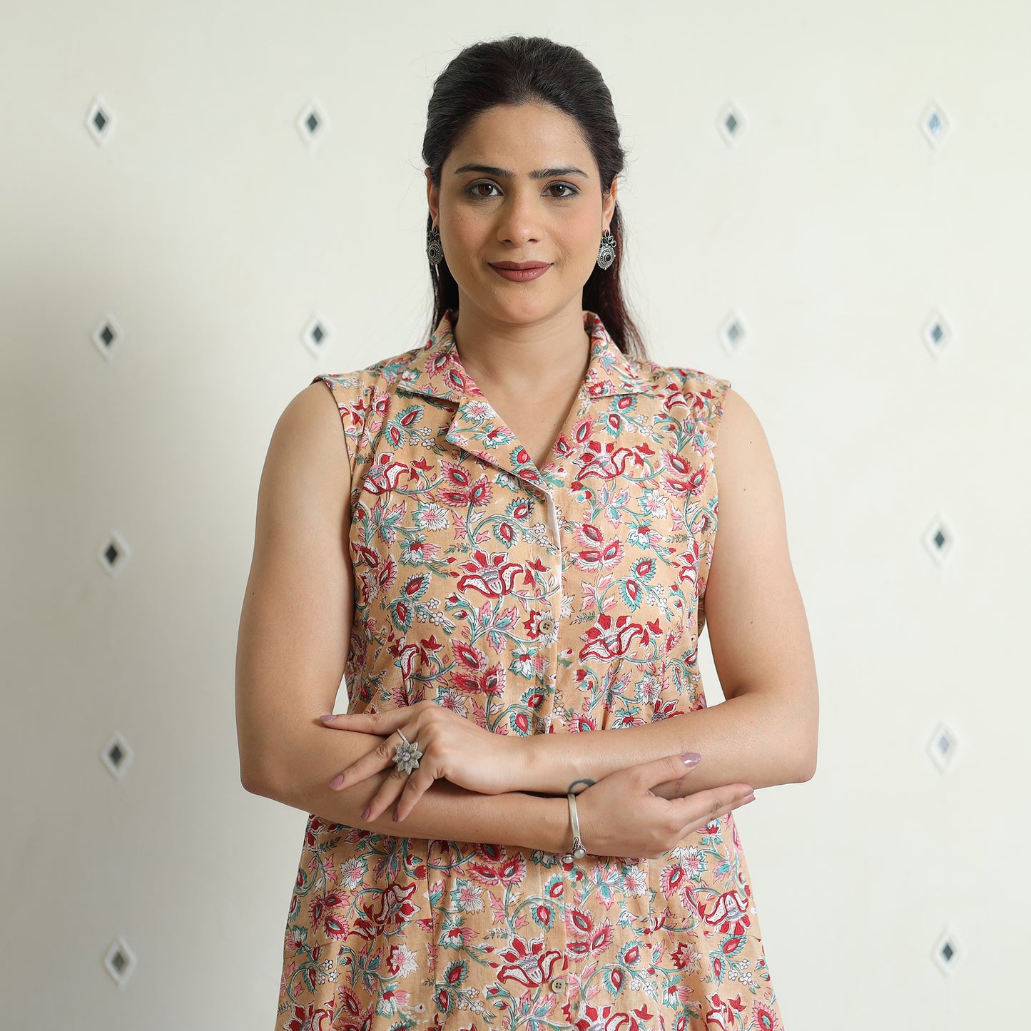Buy Sanganeri Block Printed Cotton Collared Neck Buttoned Down Dress Online at iTokri.com