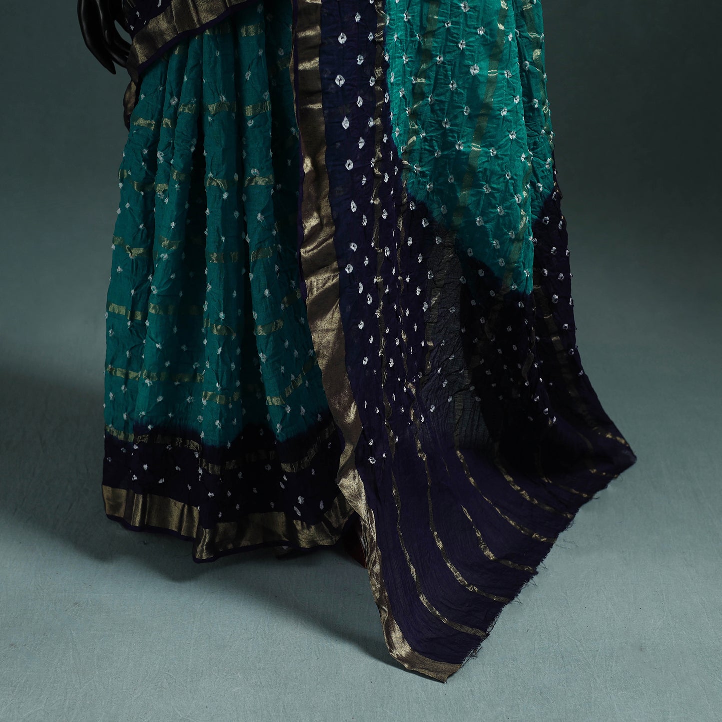 Kutch Tie-Dye Bandhani Cotton Saree with Blouse Piece 19