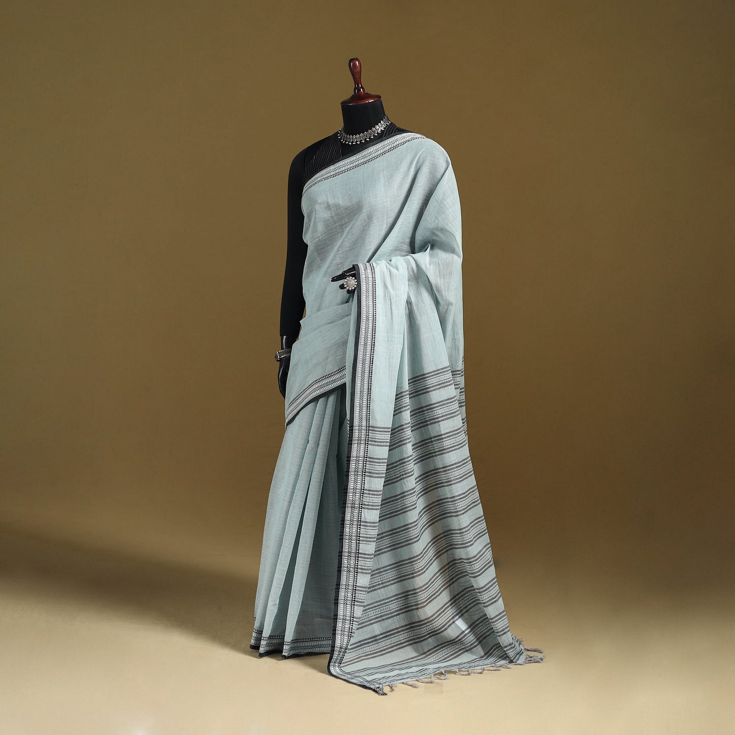 Bengal Handwoven Cotton Begumpuri Saree 34