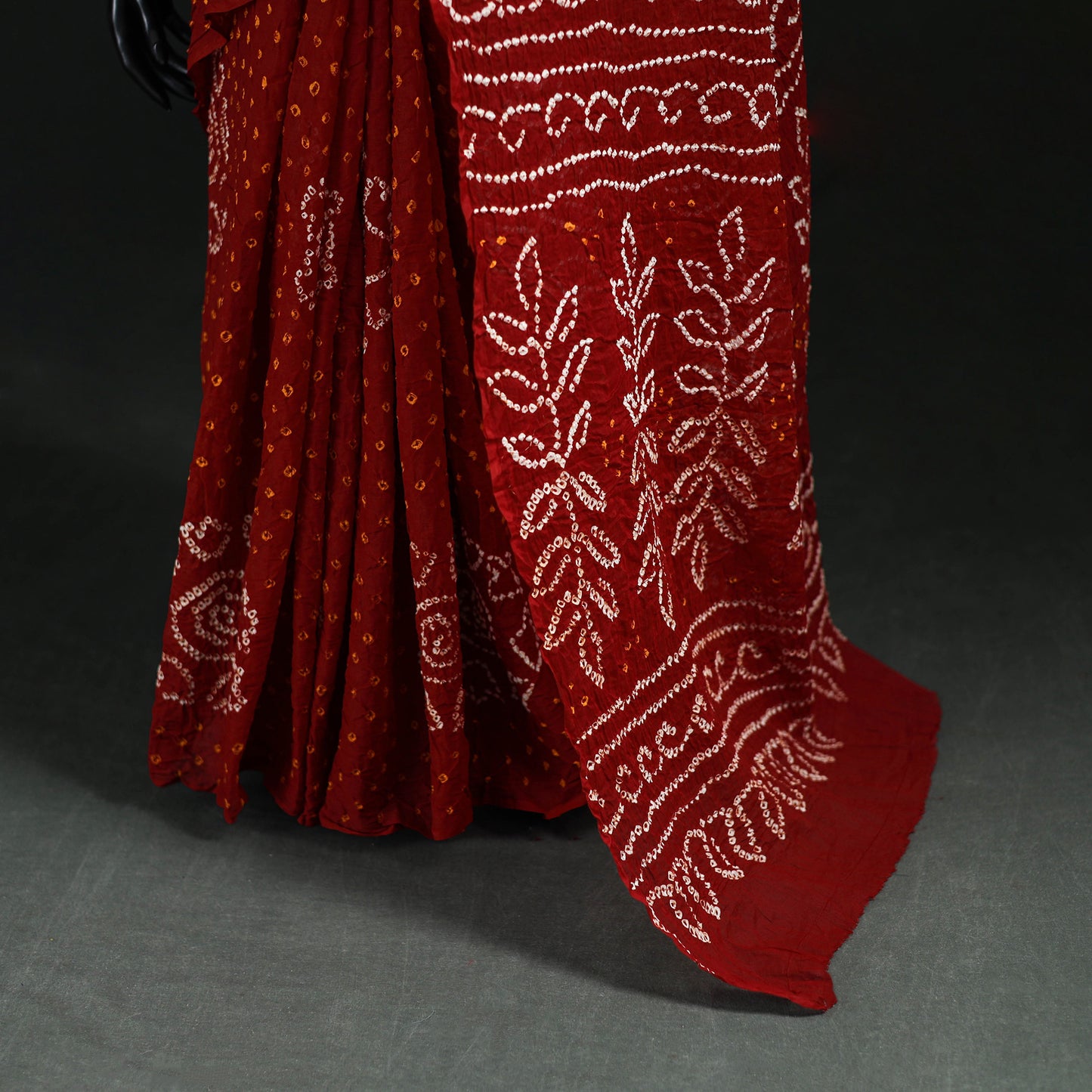 Kutch Bandhani Tie-Dye Cotton Saree 35